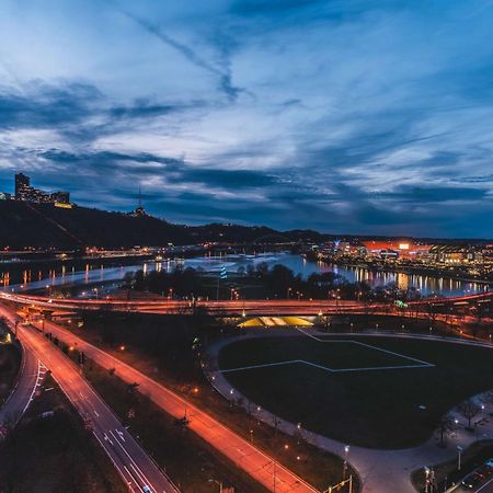 Luxury High Rise 1Bd River Views Downtown 匹兹堡 外观 照片